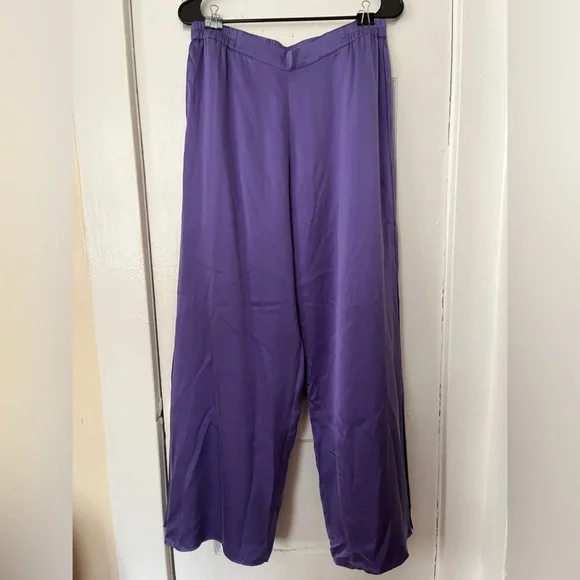 Lunya Silk Pajama Pants in Flying Fig (Purple); Large. - Picture 2 of 7